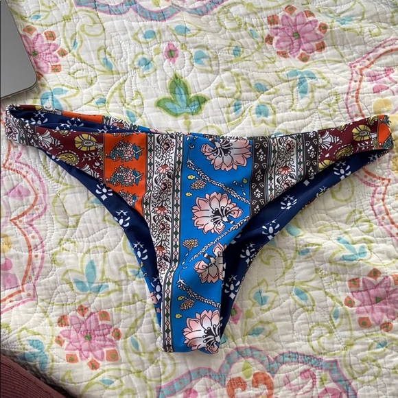 Reversible Bikini - Picture 3 of 5